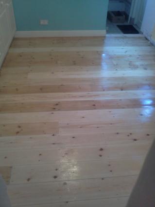 Picture of refrubished solid pine kitchen floor